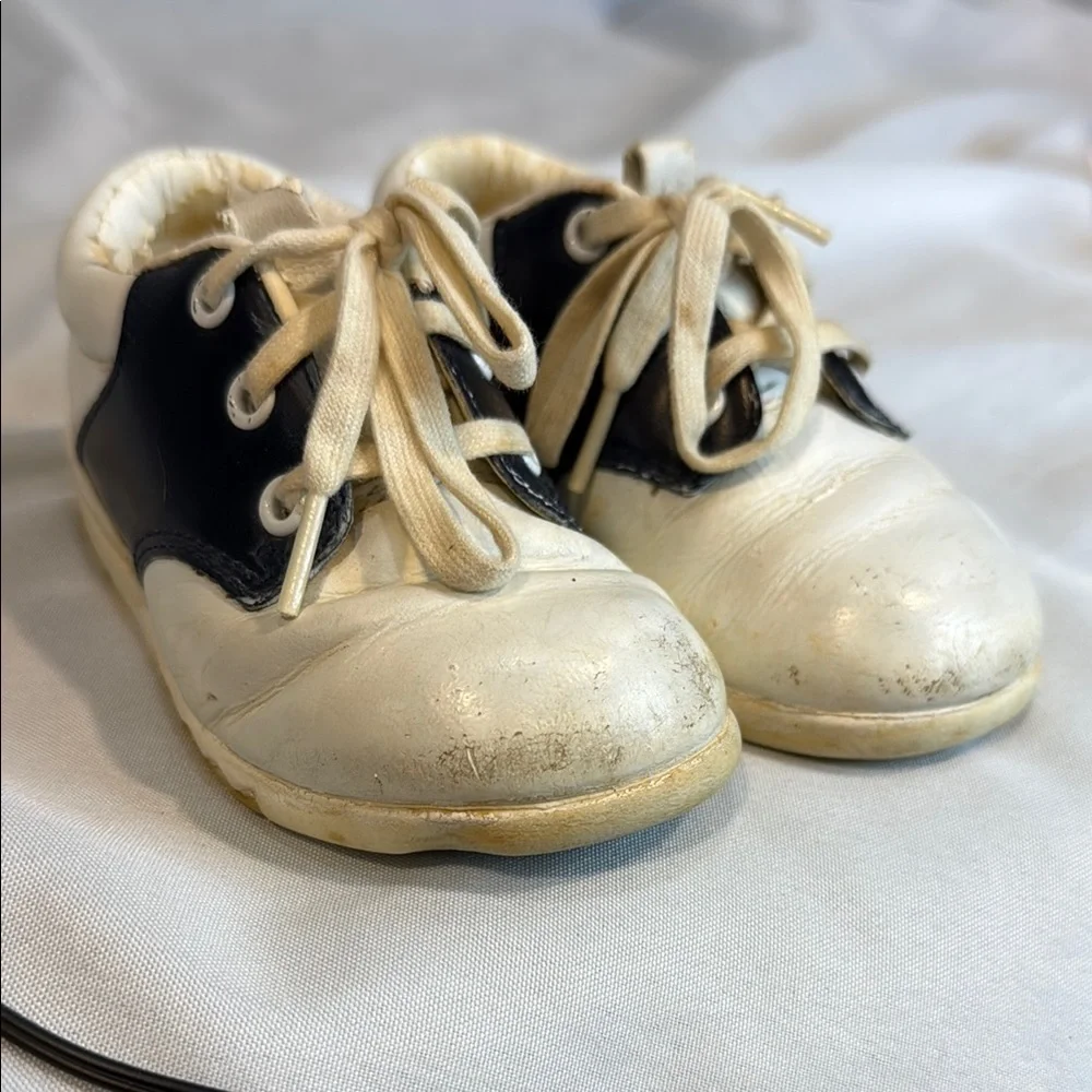 Vintage Stride Rite, Toddler/Baby Walking Saddle Shoes, Navy/White, sz 5 1/2 M